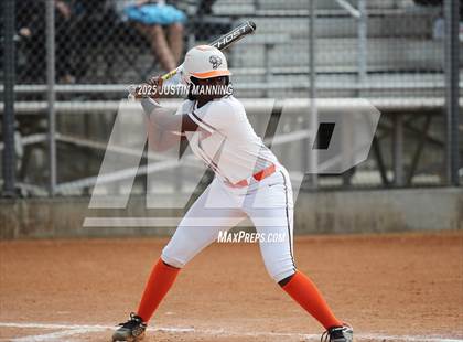 Thumbnail 3 in Bauxite vs. Malvern (AAA  4A-3 Regional Final) photogallery.