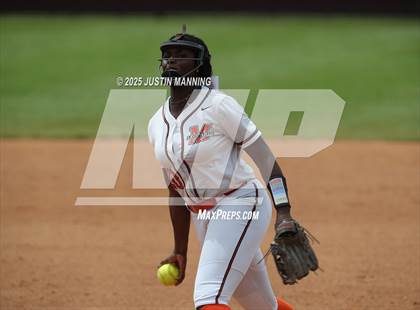 Thumbnail 1 in Bauxite vs. Malvern (AAA  4A-3 Regional Final) photogallery.
