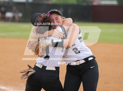 Thumbnail 3 in Bauxite vs. Malvern (AAA  4A-3 Regional Final) photogallery.