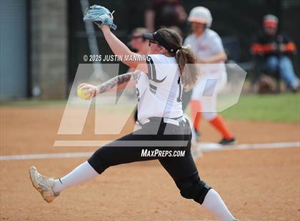 Thumbnail 3 in Bauxite vs. Malvern (AAA  4A-3 Regional Final) photogallery.