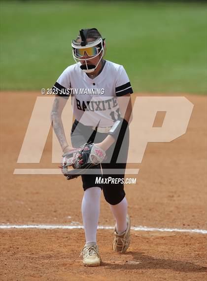 Thumbnail 1 in Bauxite vs. Malvern (AAA  4A-3 Regional Final) photogallery.