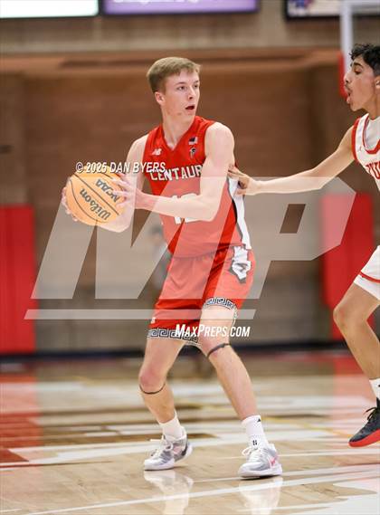 Thumbnail 3 in Centauri vs. Yuma (CHSAA 3A Great 8) photogallery.