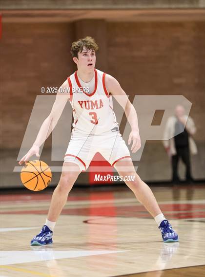 Thumbnail 3 in Centauri vs. Yuma (CHSAA 3A Great 8) photogallery.