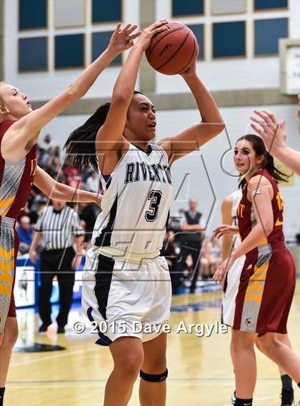 Thumbnail 2 in Viewmont vs. Riverton (UHSAA Quarterfinal) photogallery.