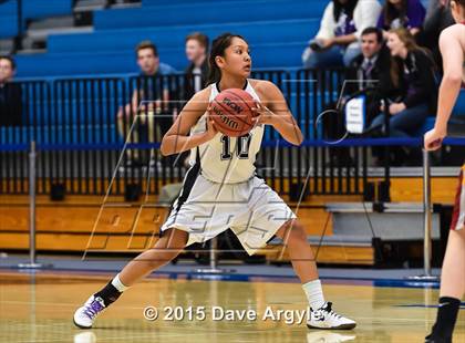 Thumbnail 2 in Viewmont vs. Riverton (UHSAA Quarterfinal) photogallery.