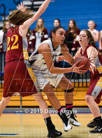 Thumbnail 2 in Viewmont vs. Riverton (UHSAA Quarterfinal) photogallery.