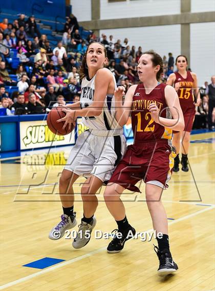 Thumbnail 1 in Viewmont vs. Riverton (UHSAA Quarterfinal) photogallery.