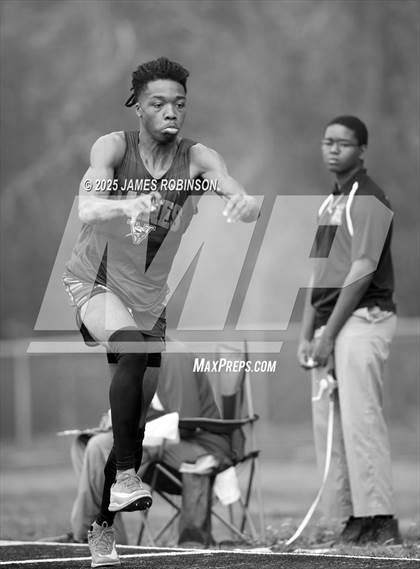 Thumbnail 2 in Mandarin Preseason Classic (Triple Jump) photogallery.