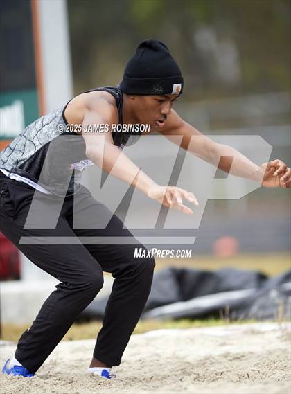 Thumbnail 1 in Mandarin Preseason Classic (Triple Jump) photogallery.