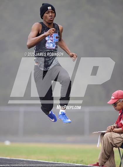 Thumbnail 3 in Mandarin Preseason Classic (Triple Jump) photogallery.