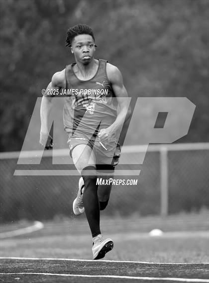 Thumbnail 1 in Mandarin Preseason Classic (Triple Jump) photogallery.