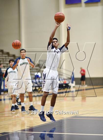 Thumbnail 3 in Lee [Robert E.] vs Smithson Valley (SAISD Tournament) photogallery.