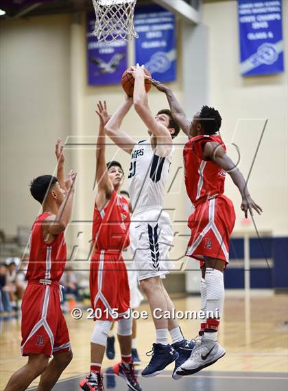 Thumbnail 2 in Lee [Robert E.] vs Smithson Valley (SAISD Tournament) photogallery.