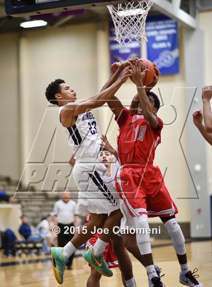 Thumbnail 3 in Lee [Robert E.] vs Smithson Valley (SAISD Tournament) photogallery.