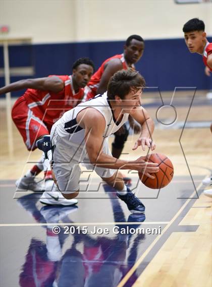 Thumbnail 3 in Lee [Robert E.] vs Smithson Valley (SAISD Tournament) photogallery.