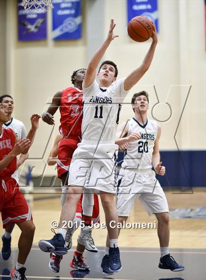 Thumbnail 1 in Lee [Robert E.] vs Smithson Valley (SAISD Tournament) photogallery.