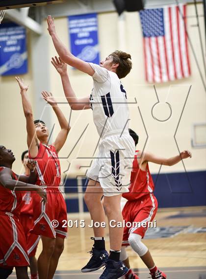 Thumbnail 3 in Lee [Robert E.] vs Smithson Valley (SAISD Tournament) photogallery.