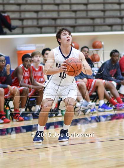 Thumbnail 3 in Lee [Robert E.] vs Smithson Valley (SAISD Tournament) photogallery.