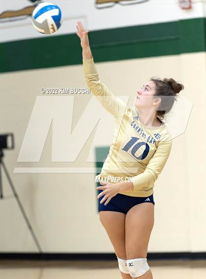 Thumbnail 1 in St. Mary's Prep vs. Detroit Country Day photogallery.
