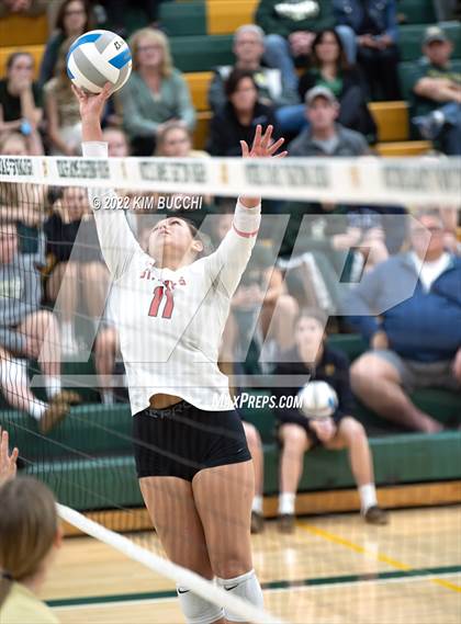 Thumbnail 1 in St. Mary's Prep vs. Detroit Country Day photogallery.