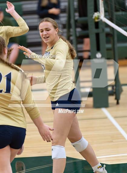 Thumbnail 1 in St. Mary's Prep vs. Detroit Country Day photogallery.