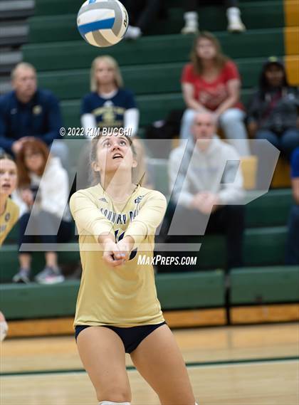 Thumbnail 3 in St. Mary's Prep vs. Detroit Country Day photogallery.