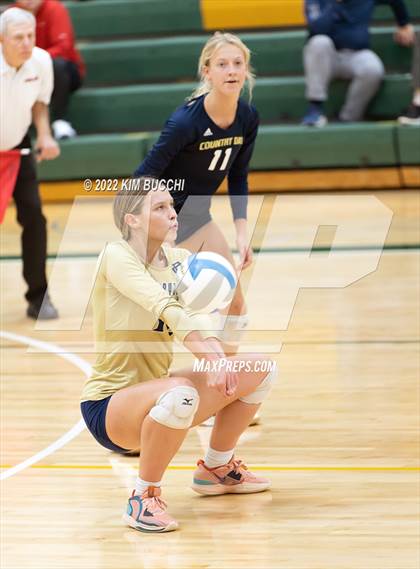 Thumbnail 2 in St. Mary's Prep vs. Detroit Country Day photogallery.