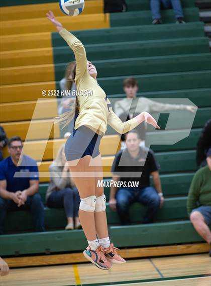 Thumbnail 1 in St. Mary's Prep vs. Detroit Country Day photogallery.