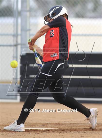 Thumbnail 3 in Los Altos @ Etiwanda photogallery.