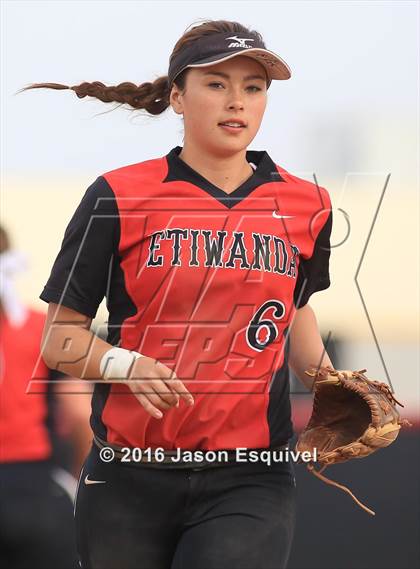 Thumbnail 1 in Los Altos @ Etiwanda photogallery.