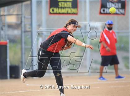 Thumbnail 2 in Los Altos @ Etiwanda photogallery.