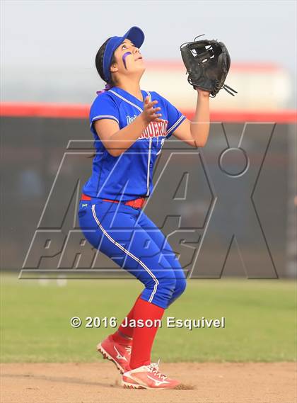 Thumbnail 1 in Los Altos @ Etiwanda photogallery.
