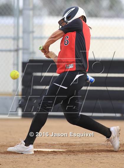 Thumbnail 2 in Los Altos @ Etiwanda photogallery.