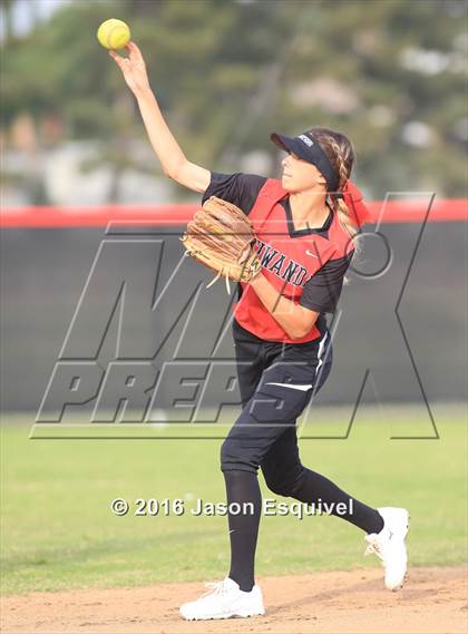 Thumbnail 1 in Los Altos @ Etiwanda photogallery.