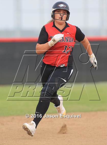 Thumbnail 3 in Los Altos @ Etiwanda photogallery.