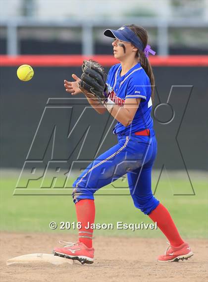 Thumbnail 3 in Los Altos @ Etiwanda photogallery.