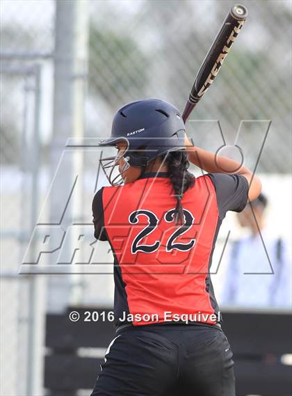 Thumbnail 3 in Los Altos @ Etiwanda photogallery.