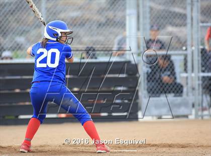 Thumbnail 1 in Los Altos @ Etiwanda photogallery.