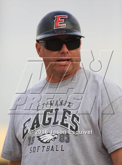 Thumbnail 1 in Los Altos @ Etiwanda photogallery.