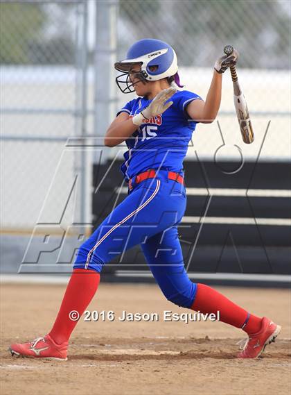 Thumbnail 1 in Los Altos @ Etiwanda photogallery.