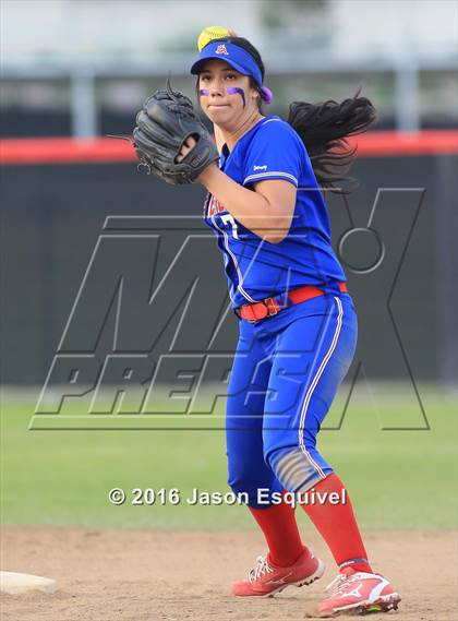 Thumbnail 1 in Los Altos @ Etiwanda photogallery.