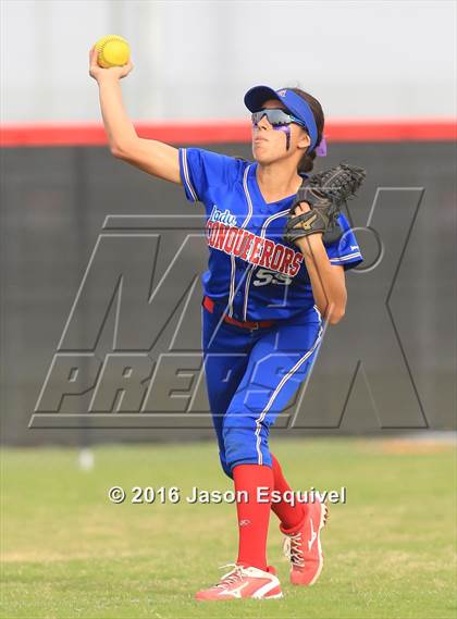 Thumbnail 1 in Los Altos @ Etiwanda photogallery.