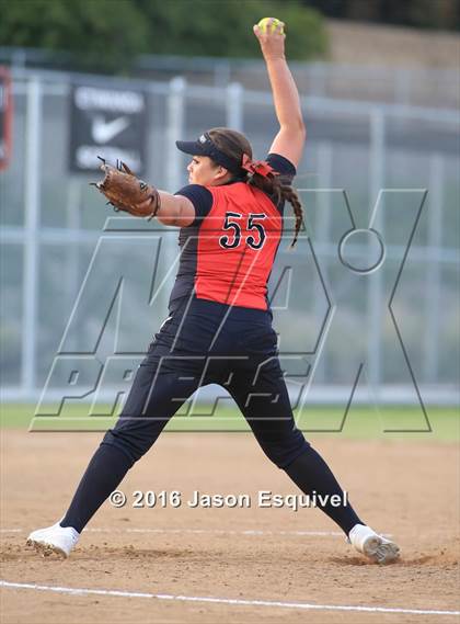 Thumbnail 1 in Los Altos @ Etiwanda photogallery.