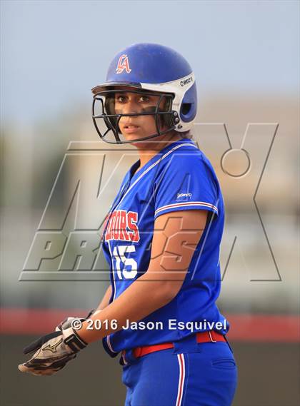 Thumbnail 1 in Los Altos @ Etiwanda photogallery.