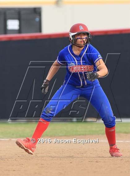 Thumbnail 1 in Los Altos @ Etiwanda photogallery.