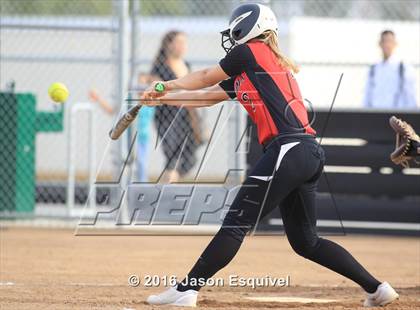 Thumbnail 1 in Los Altos @ Etiwanda photogallery.