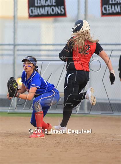 Thumbnail 2 in Los Altos @ Etiwanda photogallery.