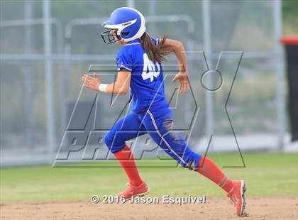 Thumbnail 3 in Los Altos @ Etiwanda photogallery.
