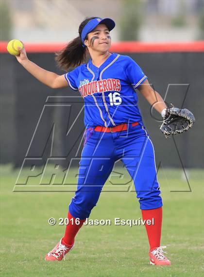 Thumbnail 2 in Los Altos @ Etiwanda photogallery.