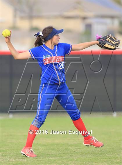 Thumbnail 2 in Los Altos @ Etiwanda photogallery.